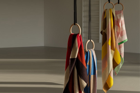 Printed cashmere scarf and shawl customization